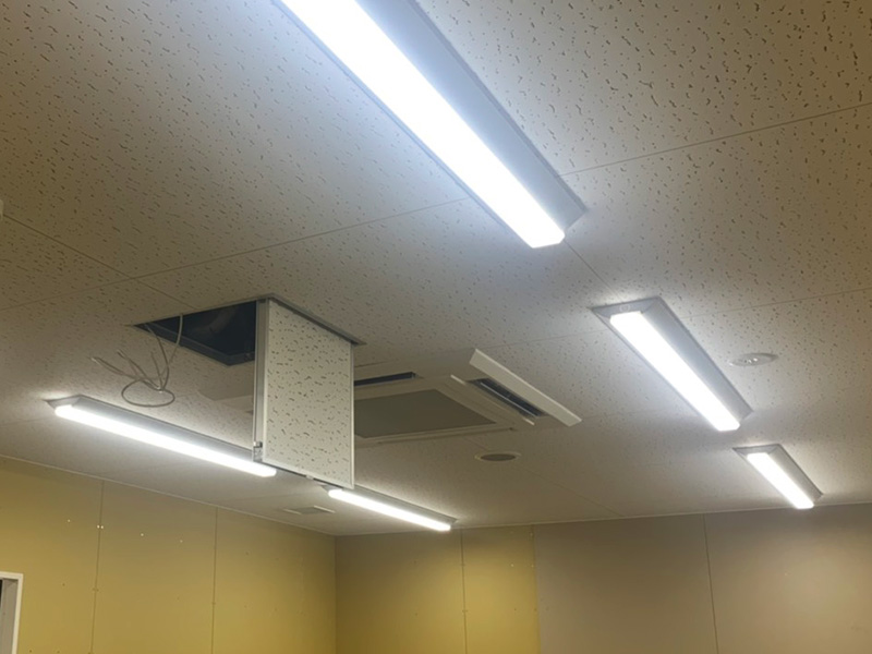 オフィスでのLED照明工事