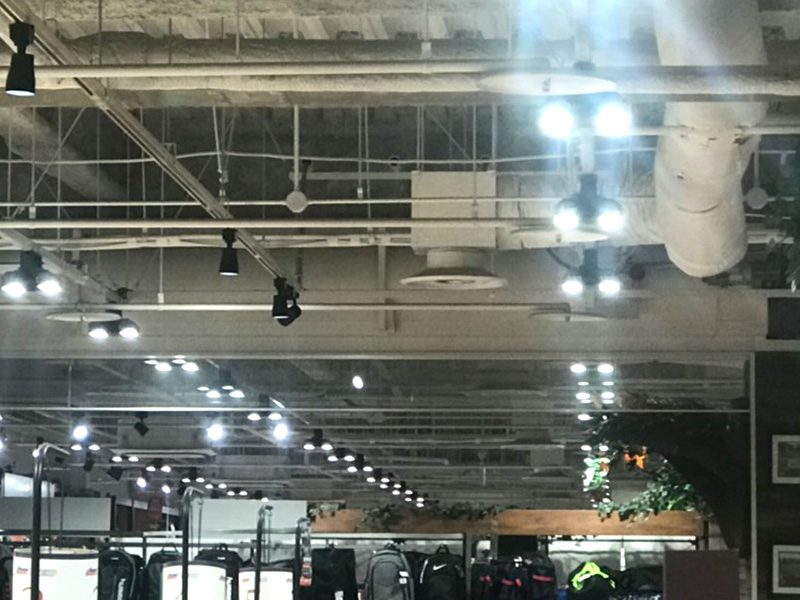 店舗でのLED照明工事